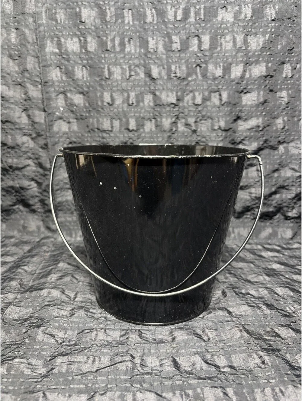 6”Tall 7”Wide Halloween Skull Tin Bucket Pail